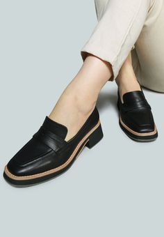 Classic Cut and supreme construction - this sleek genuine leatther formal shoe is for the lady who leads. Well crafted for working women, the smart pair of loafers come in two color options. Be the boss lady - at work, in style. Formal Loafers Women, Business Loafers Women, Best Work Shoes For Women, Formal Loafers For Women, Navy Loafers Woman, Women's Loafers Shoes, Professional Shoes Women Work, Professional Shoes Women Oxfords & Loafers, Women's Office Shoes