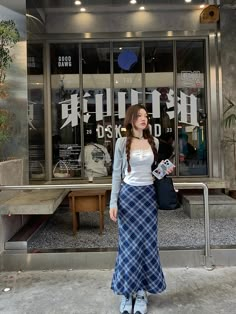 Street Style In Japan, Vietnam Outfits Style, Korean Fashion Summer 2024, Korean Summer Fits, Summer In Korea Outfits, Hairstyles Videos Easy, Korea Summer Outfit, Summer Korean Outfits, Korean Summer Fashion