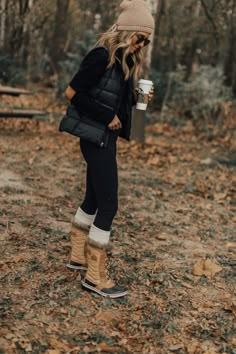 Looks Adidas, Beanie Outfit, Perfect Winter Outfit, Womens Duck Boots, Mode Tips, Winter Outfits Cold, Sorel Boots, Mode Casual, Winter Mode