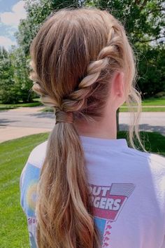 Cute Cheer Hairstyles, Bangs Style, Soccer Hairstyles, Soccer Hair, Track Hairstyles, Cheerleading Hairstyles, Double Twist