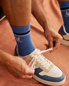 Fun and games until the cramps start? Keep your feet comfortable with our sport socks. Nice Socks, Socks Sport, Mens Sports Socks, Bunny Man, The Cramps, Fun And Games, Socks Men, Kids Styles, Sport Socks