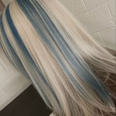 Blue Hair White Streak, Blonde And Denim Blue Hair, Chunky Blue Highlights In Blonde Hair, Hair Dye Colors For Blonde Hair, Blue Hair With Highlights Blonde, Blue Hair White Highlights, Blonde With Streaks Of Color, Blue And Blonde Hair Aesthetic, White And Blue Hair Aesthetic