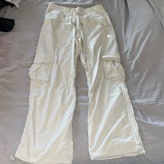 Size Medium Asia Fit, Bought In Tokyo. Worn Once. Fits Like A Us Size Small Cargo Pants Color, Pants Color, Cream White, Track Pants, Cargo Pants, Pant Jumpsuit, Lululemon Athletica, Tokyo, Pants For Women