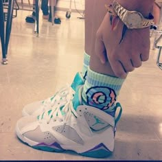 Curvy Petite Fashion, Jordan 7, Nike Lunar, Nike Shoes Outlet, Gym Shoes, Air Jordan Shoes, Shoes Outlet, Nike Huarache, Nike Outfits