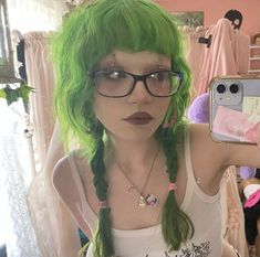 Dyed Hair Inspiration, Hair Idea, Hair Stylies, Alternative Hair, Plus Sized, Dye My Hair, Hair Reference, Cut My Hair, Hair Inspo Color