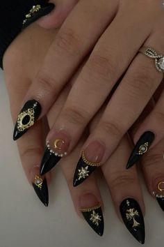 Heavenly Nails, Witchy Nails, Punk Nails, Gothic Nails, Goth Nails, Simple Acrylic Nails, Nails Aesthetic, Hot Nails, Luxury Nails