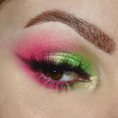 Pink And Green Smokey Eye, Neon Pink And Green Eyeshadow Looks, Eyeshadow Looks Crazy, Wicked Makeup Looks Pink, Green And Pink Makeup Ideas, Lime Green And Pink Eye Makeup, Wicked Makeup Looks Glenda, Neon Pink And Green Makeup, Pink And Green Eyeshadow Looks Indian