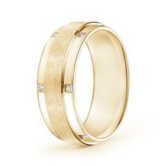 a yellow gold wedding ring with three diamonds on the inside and outside, set in 18k yellow gold