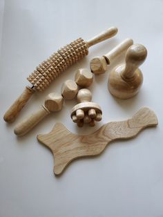 Wood Body Sculpting, Massage Tools Products, Wood Therapy Benefits, Body Sculpting Photoshoot, Wood Massage Therapy, Massage Therapy Tools, Massage Kit