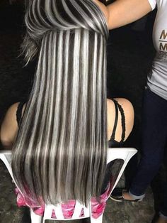 Valage  highlight 2019 Colored Hair Extensions, Gray Hair Cuts, Grey Hair Styles For Women, Hair Gray, Hairstyles For Medium Length Hair Easy, Transition To Gray Hair