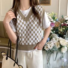 Looking good? Check! Stay stylish in this Checkerboard Sweater Vest! Size Chart: Size Bust (cm) Length (cm) Bust (in) Length (in) One Size 98-120 55 38.58-47.24 21.65 Description: Yarn Thickness: Fine YarnThickness: StandardSleeve Style: RegularSleeve Length(cm): SleevelessPercentage of Material: 81%-90%Pattern: A-StraightOrigin: CNMaterial Composition: CottonMaterial: CottonFit Type: Regular FitElasticity: Slight StretchCollar: V-NeckClothing Length: RegularClosure Type: Single-Breasted Plaid Sweater Vest, Vest For Women, Sleeveless Sweater Vest, Harajuku Outfits, Plaid Sweater, Neckline Designs, Vintage Fall, Casual Vest, Girls Sweet