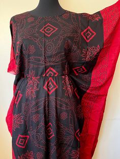 Baati Somali Baati Dress, Somali Bariis, Soft Dress, African Clothing, Dress Clothes For Women, Lounge Wear, Art Collection, Dress Outfits, Bathing Beauties