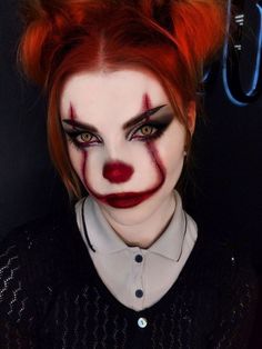 Creepy Clown Makeup, Pelottava Halloween, Maquillage Halloween Simple, Teknik Makeup, Makeup Zombie, Creative Halloween Makeup, Halloween Makeup Clown, Uhyggelig Halloween