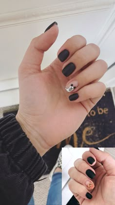 Spooky Nails Disney, Natural Nails Halloween Design, Matte Black Disney Nails, Disney Mickey Halloween Nails, Aesthetic Halloween Nails Short, Disney October Nails, Pumpkin Mickey Nails, Mickeys Not So Scary Halloween Nails, Halloween Nails Mickey