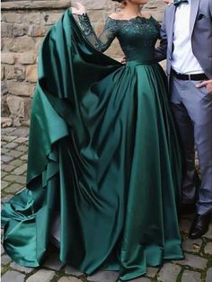 Prom Dresses Emerald Green, Prom Dresses Emerald, Emerald Green Prom Dresses, Dark Green Prom Dress, Emerald Green Prom, Dark Green Prom Dresses, Dresses Emerald Green, Emerald Green Lace, Green Prom Dresses