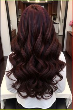 Dark Hair Color Ideas For Brunettes Red, Mahogany Hair Color Curly, Dark Hair Color For Pale Skin, Hair 2024 Trends Women Color, Dimensional Hair Color, Hair Color Mahogany, Mahogany Hair, Rambut Brunette