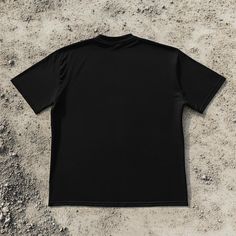 Basic Black T-shirt For Streetwear, Sporty Black T-shirt With Screen Print, Basic Black Pre-shrunk T-shirt, Solid Color Screen Print T-shirt With Short Sleeves, Solid Crew Neck T-shirt For Streetwear, Black Shirt With Back Print, Relaxed Fit, Solid Crew Neck T-shirt With Screen Print, Black Short Sleeve T-shirt For Streetwear, Black Crew Neck T-shirt For Streetwear