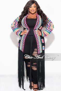 Acrylic %100 Model is wearing large Crochet Long Cardigan Pattern, Plus Size Crochet, Julia Fox, Chic And Curvy, Crochet Sweater Pattern Free, Dad Sneakers, Plus Size Clothing For Women, Sweater Crochet Pattern, Cardigan Pattern