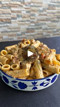 prunch | priyansh parekh on Instagram: "creamy tofu chick’n pasta x

ingredients 
- tofu chick’n
300g medium firm tofu
1 tbsp light soy sauce
1 tbsp nutritional yeast
1/2 tbsp smoked paprika
1/2 tbsp dried sage
1/2 tbsp dried oregano
1/2 tbsp dried parsley
1 tsp chili flakes
1 tsp dried fennel seeds
1 tsp agave syrup
salt to taste

1 tbsp sundried tomato oil (to fry tofu)
6-7 cherry tomatoes
5 sun dried tomatoes 
1/2 cup unsweetened plant milk
1/2 cup pasta water
1 tsp black pepper
3-4 fresh basil leaves
salt to taste

boiled pasta of your choice

#veganfoodshare #veganrecipes #veganfood #veganeats #vegan #easyrecipes #vegandinner #tofu #tofurecipes #pastarecipes"