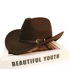 ¿Cuántos de ustedes se esfuerzan por mejorar su estilo de vida? Opta por este sombrero de vaquero. Está diseñado para brindar protección solar adicional con su característica de ala ancha, lo que lo hace perfecto para actividades al aire libre. Esta gorra formal, confeccionada con lana de alta calidad, es muy apreciada tanto por niños como por niñas por su estampado sólido. ¡Una necesidad total para tu guardarropa y el de tu pequeño!


 Especificaciones



 Estilo: Formal

 Lugar de origen: China (continental)

 tipo de patrón: Sólido

 Origen: China continental

 Número de modelo: PD189+COWB

 Material: lana

 Gorro para niños de 54 cm: apto para niños de 3 a 13 años

 Tipo de artículo: Sombreros de vaquero

 Género: Unisex

 Característica: Protección solar

 Nombre del Departamento: Adu Wide Brim Fedora For Country Events, Western Brown Hat, One Size Fits Most, Western Brown Hat One Size Fits Most, Solid Brimmed Rodeo Hats, Brown Western Hat One Size Fits Most, Casual Wide Brim Hat For Western-themed Events, Brown Bucket Hat For Country Events, Wide Brim Fedora For Western-themed Events, Country Style Brown Sun Hat For Outdoors