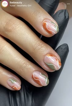 Burnt Orange Nail Design, Short Biab Nail Designs Autumn, Short Autumn Nail Designs, Fall Nails Short Round, Nails For Older Women Over 50 Nailart, Short Round Fall Nails, Autumn Biab Nails, Short Round Nail Designs, Glitter Gel Nail Designs