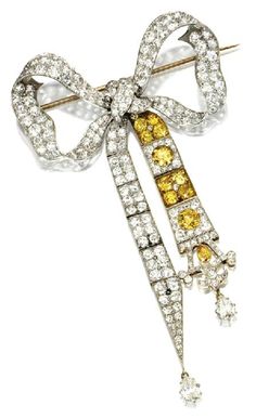 DIAMOND BOW BROOCH, CIRCA 1900. Diamond Ribbon, Edwardian Jewelry, Diamond Bows, Bow Brooch, Jewelry Appraisal, Bow Jewelry, Art Nouveau Jewelry, Vintage Glam, Antique Diamond