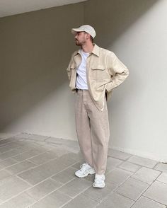 Spring Outfits 2022 Trends, Minimal Moodboard, Beige Fits, Spring 2022 Fashion, Fashion Aesthetic Outfits, 2022 Fashion Trends, Classy Outfits Men