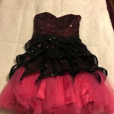 Black Sequin With Fuchsia Sheer Strapless Worn Once Betsy Johnson Size 2 Betsy Johnson Dresses Vintage, Betsey Johnson 80s, Betsy Johnson Heart Dress, Betsey Johnson Floral Dress, Betsy Johnson Fruit Dress, Betsey Johnson Dresses, Betsy Johnson, Black Sequins, Size 2