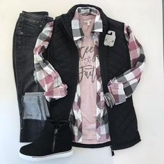 Chalecos Outfits, Gallery Outfit Ideas, Maurices Outfits, Gallery Outfit, Plus Size Capsule Wardrobe, Maurices Style, Vest Outfits For Women, Perfect Winter Outfit, Cute Outfits With Leggings