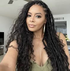 Short Thick Straight Hair, Week Hairstyles, Hairstyles For Different Face Shapes, Hairstyles Mid Length, Hairstyles 1920s, Hairstyles Fine Hair, Thick Straight Hair, Hippie Hairstyles, Vanessa Simmons