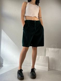 "- Vintage Liz Sport green corduroy shorts - 100% cotton - Made in Guatemala  - Buckles at the sides of the waist - Tagged 10  Waist: 27\" - 30\"  Rise: 12.5\" Inseam: 8.5\"" Courderoy Shorts, Vintage Green Cotton Shorts, Green Corduroy Bottoms For Summer, Green Corduroy Summer Bottoms, Summer Green Corduroy Bottoms, Green Shorts Outfit, Cottage Core Dress, Blue Button Up Shirt, Corduroy Shorts