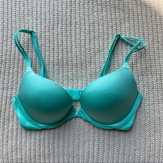 Size 32c - Nwot Inside Of Cups A Tiny Bit Wrinkled Due To Storage, Shown In Pictures Pet Free, Smoke Free Home Push Up Bra, Victoria's Secret, Victoria’s Secret, Push Up, Animal Pictures, Blue Green, Bra, Women Shopping, Blue