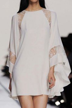 Gorgeous flowing dress Wedding Pantsuit, Second Marriage, Fashion Week Spring 2014, فستان سهرة, Wedding Outfits, 2014 Fashion, Elie Saab, Summer 2014, White Fashion