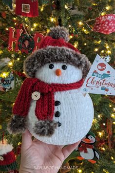 Winnie The Pooh Knitting, Free Knitting Patterns Toys, Knitted Toys Patterns, Easy Free Knitting Patterns, Simple Knitting Patterns, Knit Snowman, Positive Potato, Christmas Knitting Projects, Knitting Machine Tutorial