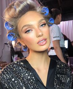 Victoria’s Secret Models, Bombshell Makeup, Amazing Wedding Makeup, Makeup Vs No Makeup, Wedding Hairstyles And Makeup, Angel Makeup, Wedding Makeup Tips, Victoria Secret Makeup, Beauty Make-up