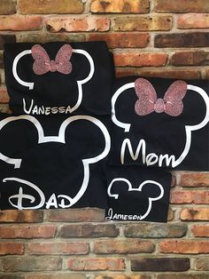 Disney Family Shirts Made with Heat transfer vinyl » Wash inside out on cold GENTLE WASH to give your item more longevity, lay flat to dry. DO NOT IRON on the design. Adult and kid sizes available >>Message me with the names that correspond with their sizes<< All shirts are Presents Ideas For Mom, Disney Dad Shirt, Birthday Presents Ideas, Quotes Girlfriend, Disney Family Shirts, Presents Ideas, Disney Vacation Shirts, Disney Trip Shirts