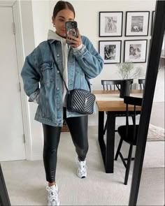 Denim Jacket Outfit, Athleisure Outfits, Mode Inspo, Casual Winter Outfits, Outfit Inspo Fall, 가을 패션, Fall Fashion Outfits, Casual Style Outfits