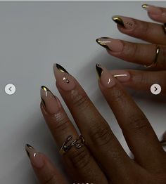 Cool New Years Nails, Cool Nails 2024, Good Nails Designs, Nails With Writing, Luxe Nails, Brand Makeup, Celebrity Nails, Acrylic Nail Set, Pedicure Designs