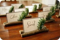 Diy Place Cards, Christmas Place Cards, Christmas Place, Noel Diy, Christmas Table Settings, Noel Christmas, Wedding Cake Designs, Place Card, Christmas Table Decorations