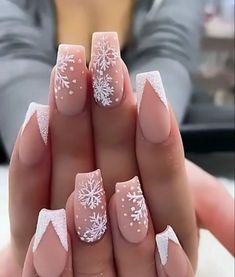 Pretty Nails For New Years, Med Length Christmas Nails, Christmas Nails Acrylic Short Coffin, Winter Christmas Nails Coffin, Nail Ideas Acrylic Short Winter, Christmas Birthday Nails Short, Almond Nails Designs Holiday, White Xmas Nails Acrylic, Xmas Nails Short Simple