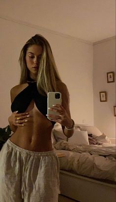 Stile Kylie Jenner, Fitness Inspiration Body, In The Bedroom, Looks Street Style, Body Inspiration, The Bedroom, Insta Photo Ideas, Looks Vintage, Cute Casual Outfits