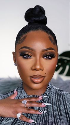 New Year’s Eve Makeup Look Black Women, Soft Makeup Looks Black Women Natural, Boho Makeup Looks Black Women, Winter Makeup Looks Black Women, Neutral Make Up Looks Black Women, Natural Glam Wedding Makeup Black Women, Birthday Shoot Makeup Looks, Black Woman Glam Makeup, Black Women Glam Makeup