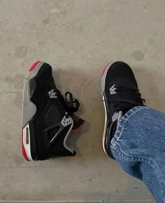 Jordan Shoes Men, Sepatu Air Jordan, Jordan Streetwear, Women Nike Shoes, Shoes Air Max, Nike Shoes Air, Sneakerhead Fashion, Mode Shoes