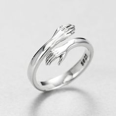 Find ideas๏ฟฝand inspiration for Fashion Embrace Ring, Fashion Jewelry Hug Ring, Butterfly Rings, Fashion Butterfly, Hand Rings, Romantic Rings, Retro Mode, Love Hug, Couple Rings, Finger Ring