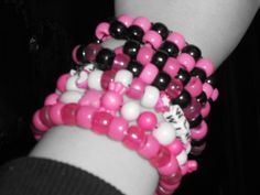 Scene Bead Bracelets, Hello Kitty Kandi Bracelet, Scenecore Bracelets, Scene Bracelets Kandi, Scene Bracelets Ideas, Pink Kandi