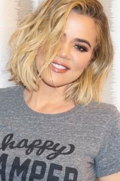 Khloe Kardashian Finally Tries Out *Short* Short Hair With An Above The Shoulder Cut, 2016 Khloe Kardashian Hair, Undercut Haircut, Short Hair Cuts For Round Faces, Kardashian Hair, Beauty Content, Wavy Bob Hairstyles, Round Face Haircuts, Trending Hairstyles, Hair Short