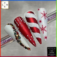 Nails Products, Year Nails, Nail Art Noel, Christmas Nail Art Easy, Xmas Nail Art, New Years Nail Designs, Gel Paint, Holiday Nails Christmas, Art Deco Nails