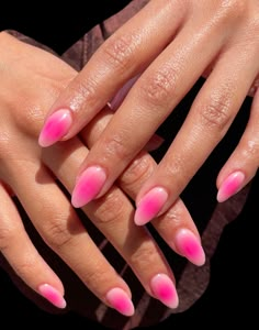 Flawless pink airbrush orbs aura nail art on natural almond nails Aura Nail Art, Natural Almond Nails, Aura Nail, Almond Nails Designs Summer, Watercolor Nails, Best Summer Nails, Cute Almond Nails, Airbrush Nail Art, Summer Nails Ideas