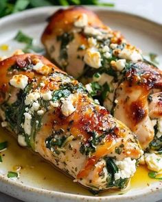 Grandma's best recipes | Spinach and Feta Chicken Rolls 😍 | Facebook Spinach And Feta Chicken, Creative Dinner Ideas, Creative Dinner, Meal Train, Recipes Spinach, Chicken Mince, Feta Chicken, Ladies Lunch, Best Dinner