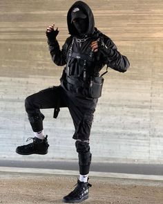 Techwear Streetwear, Japanese Street Wear, Tech Wear Fashion, Techwear Fashion, Asian Boy, Urban Ninja, Aesthetic Grunge Outfit, Tactical Clothing, Style Japonais